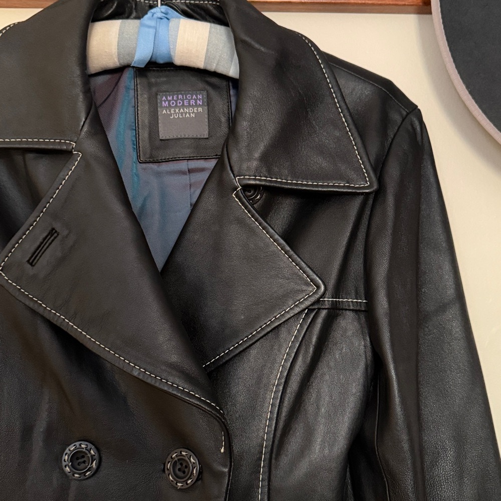 Classic Chic Leather Mid Jacket Sz. Small
